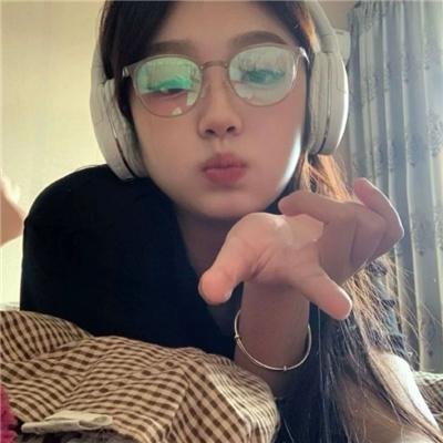 突如其蓝